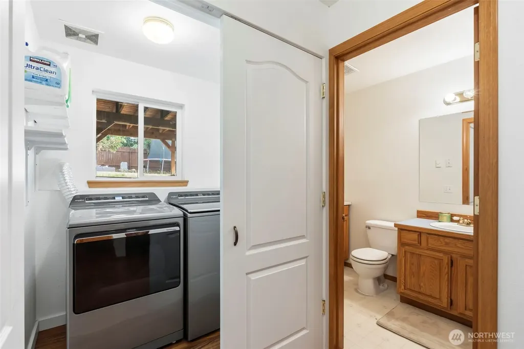 360 E Road Of Tralee Shelton WA 98584