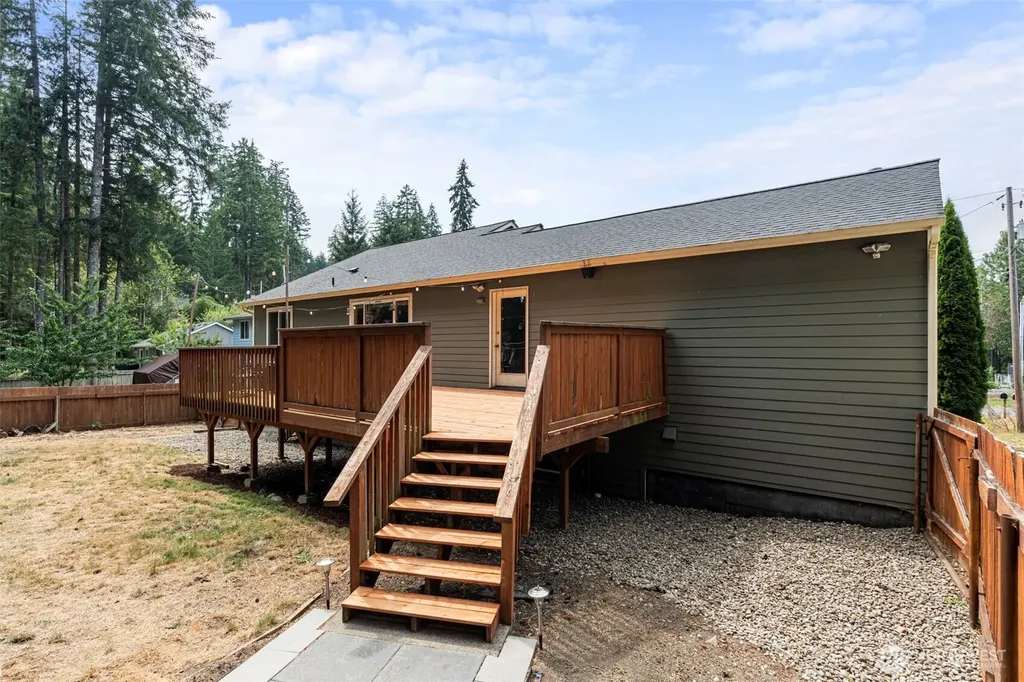 360 E Road Of Tralee Shelton WA 98584