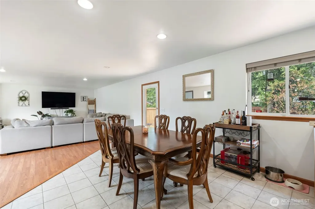 360 E Road Of Tralee Shelton WA 98584