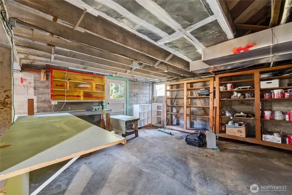 1302 E Victor Street Bellingham WA 98225