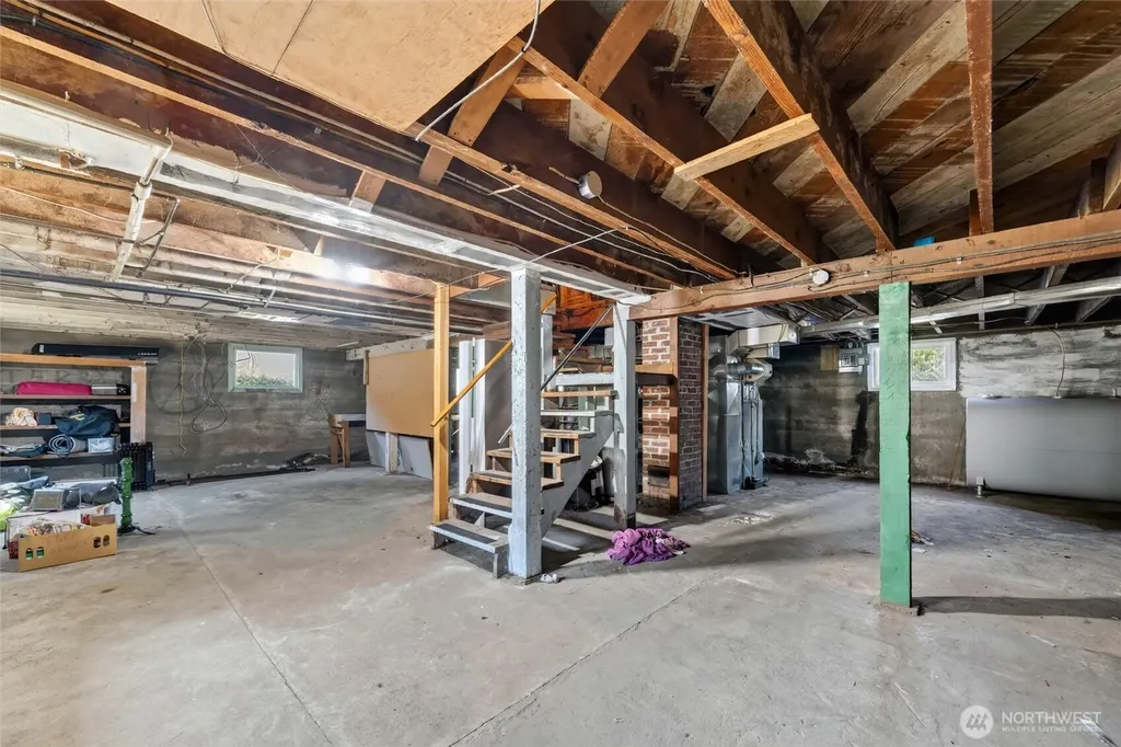 1302 E Victor Street Bellingham WA 98225