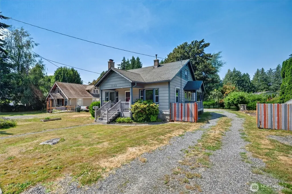 1302 E Victor Street Bellingham WA 98225