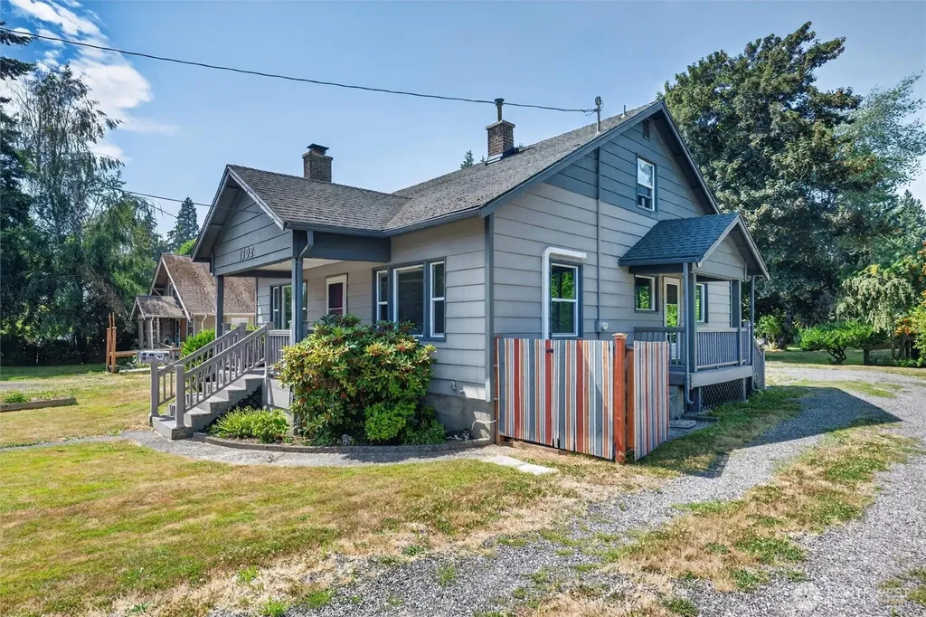 1302 E Victor Street Bellingham WA 98225