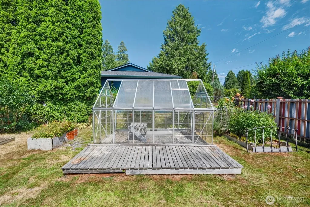 1302 E Victor Street Bellingham WA 98225