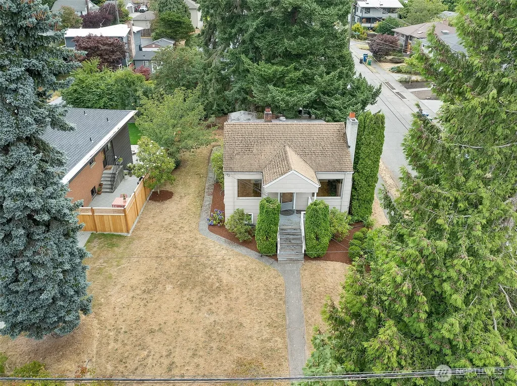 9002 2nd Avenue NE Seattle WA 98115