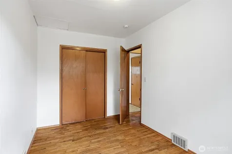 9002 2nd Avenue NE Seattle WA 98115