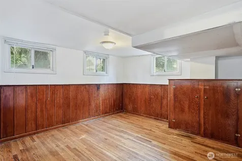 9002 2nd Avenue NE Seattle WA 98115