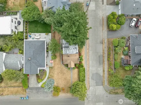 9002 2nd Avenue NE Seattle WA 98115