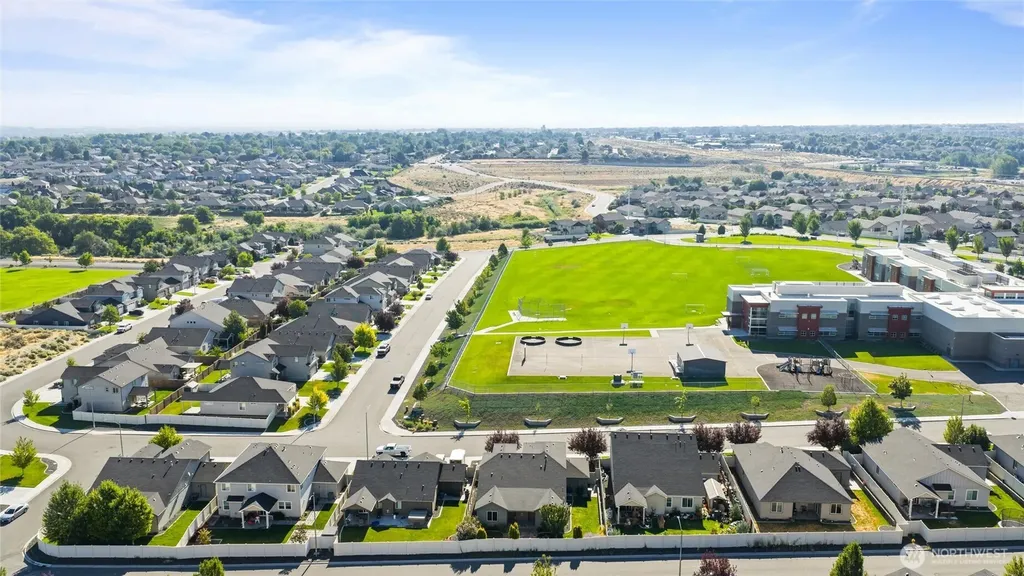380 Wishkah Drive Richland WA 99352