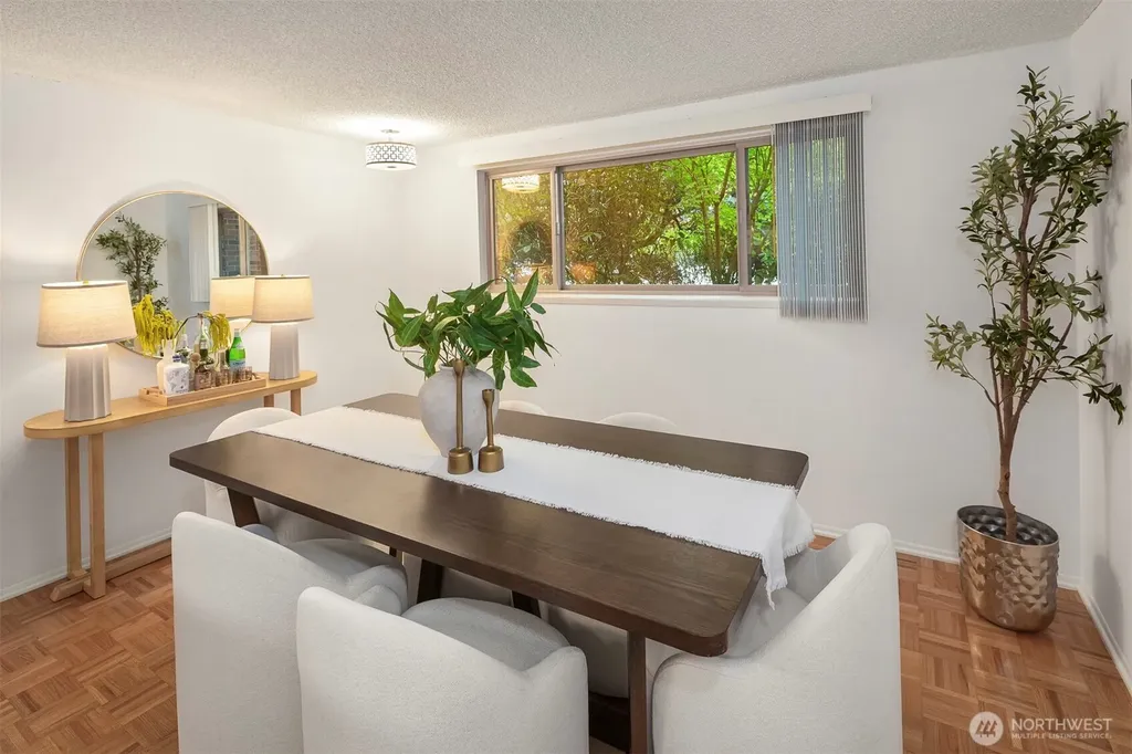 3400 25th Avenue W Seattle WA 98199
