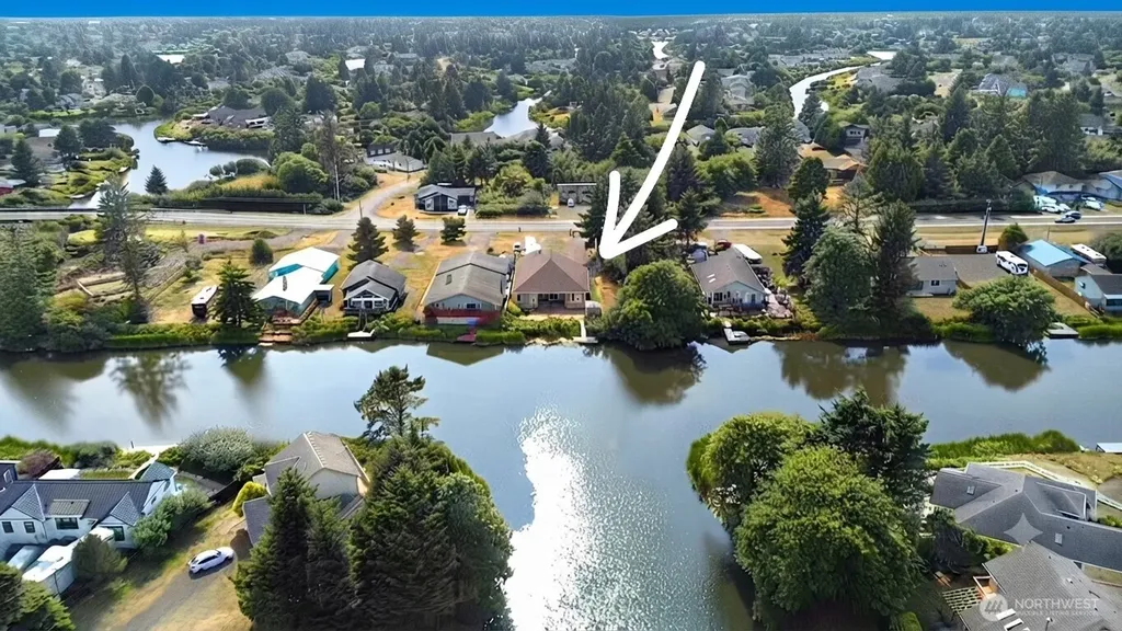 662 Point Brown Avenue SE Ocean Shores WA 98569