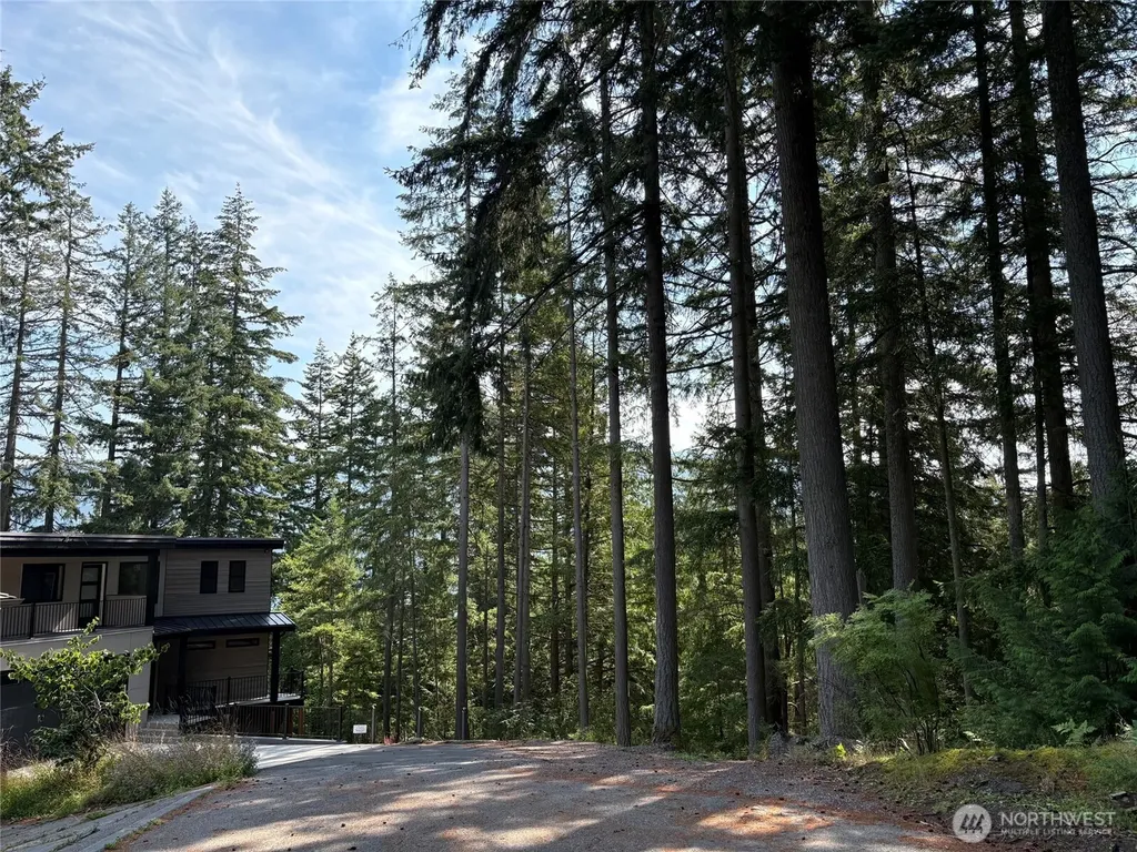 13 Oval Court Bellingham WA 98229
