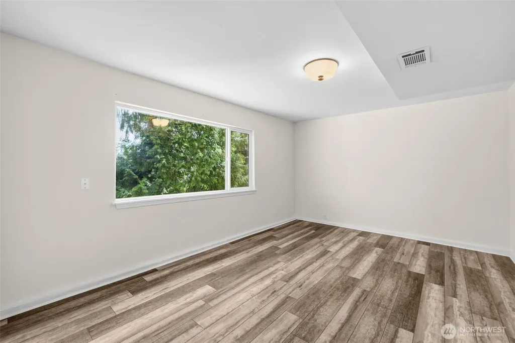 11954 Exeter Avenue NE Seattle WA 98125