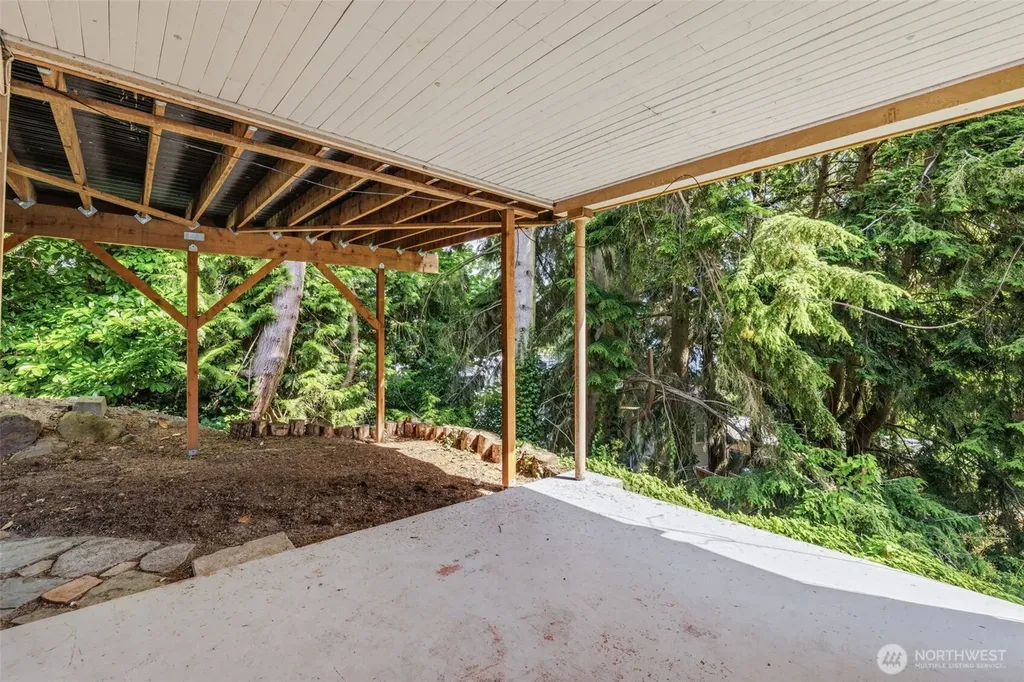 11954 Exeter Avenue NE Seattle WA 98125
