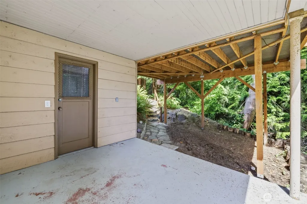 11954 Exeter Avenue NE Seattle WA 98125