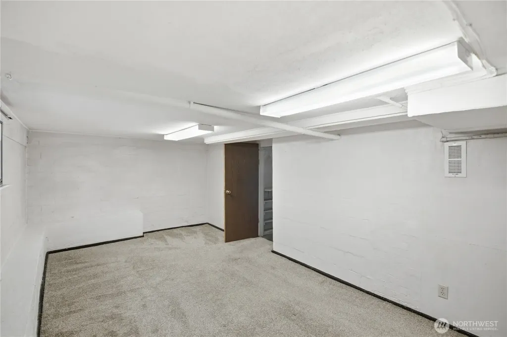 1424 S 55th Street Tacoma WA 98408