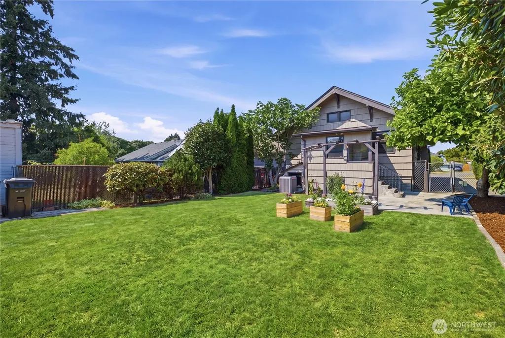 1424 S 55th Street Tacoma WA 98408