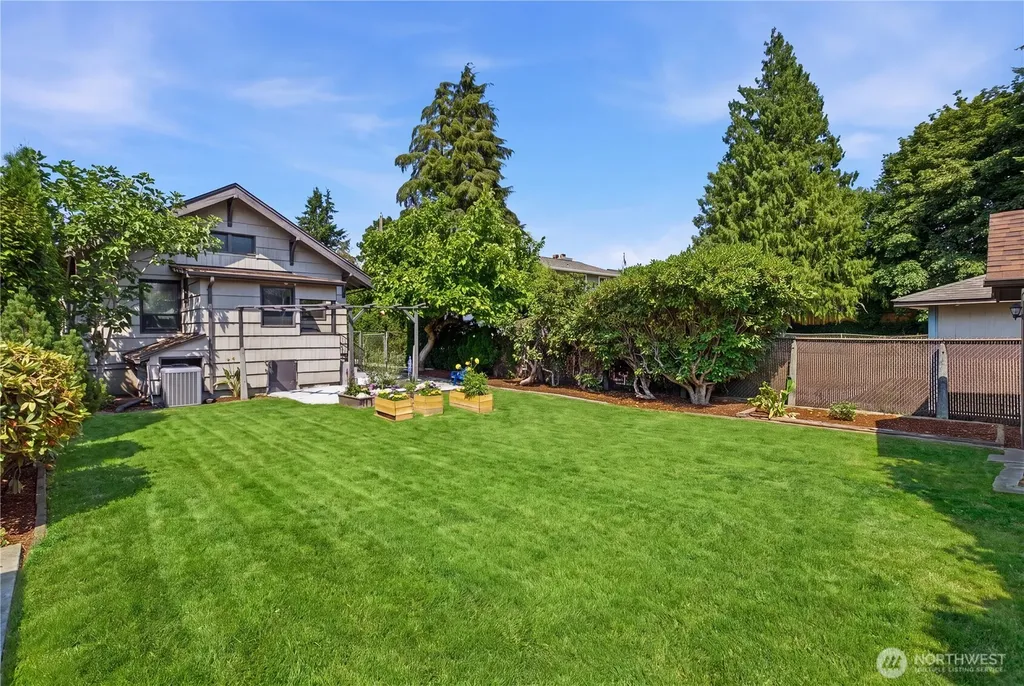 1424 S 55th Street Tacoma WA 98408