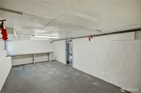 1424 S 55th Street Tacoma WA 98408