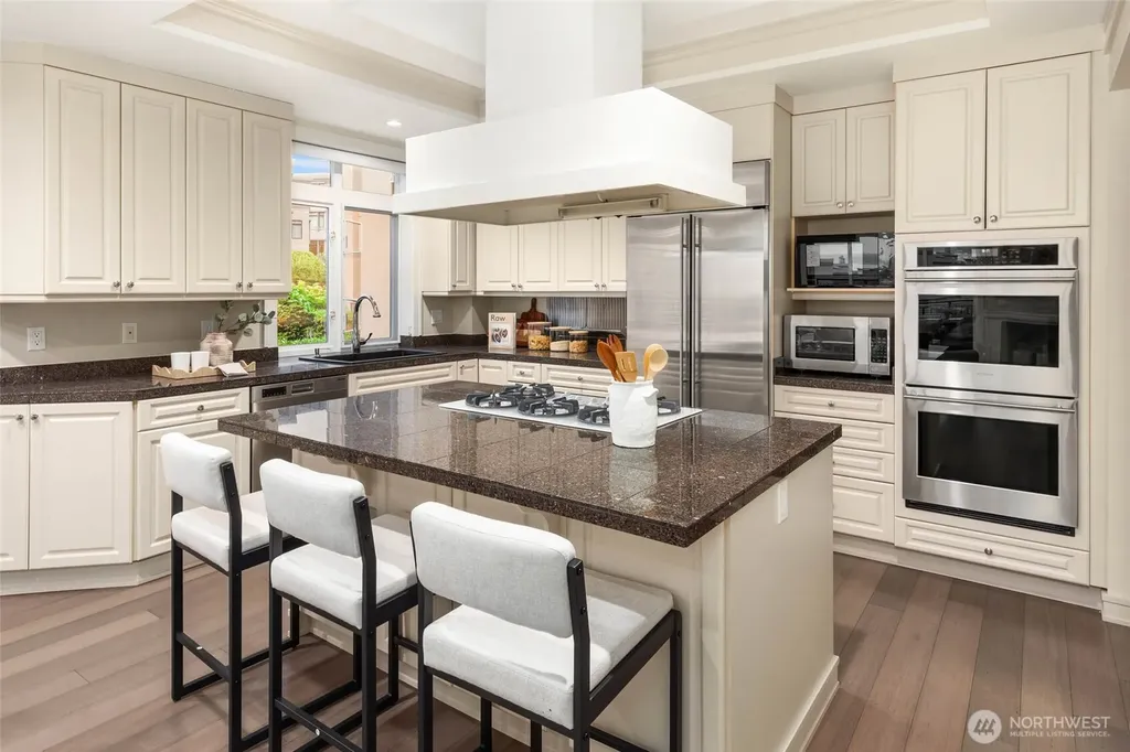 530 Lake Street S Kirkland WA 98033