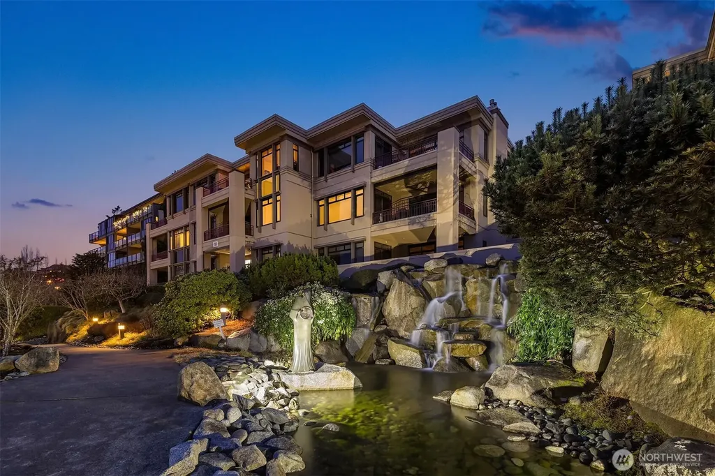 530 Lake Street S Kirkland WA 98033