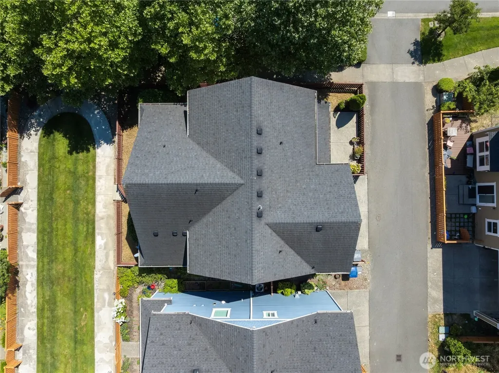 21011 SE 39th Drive Bothell WA 98021