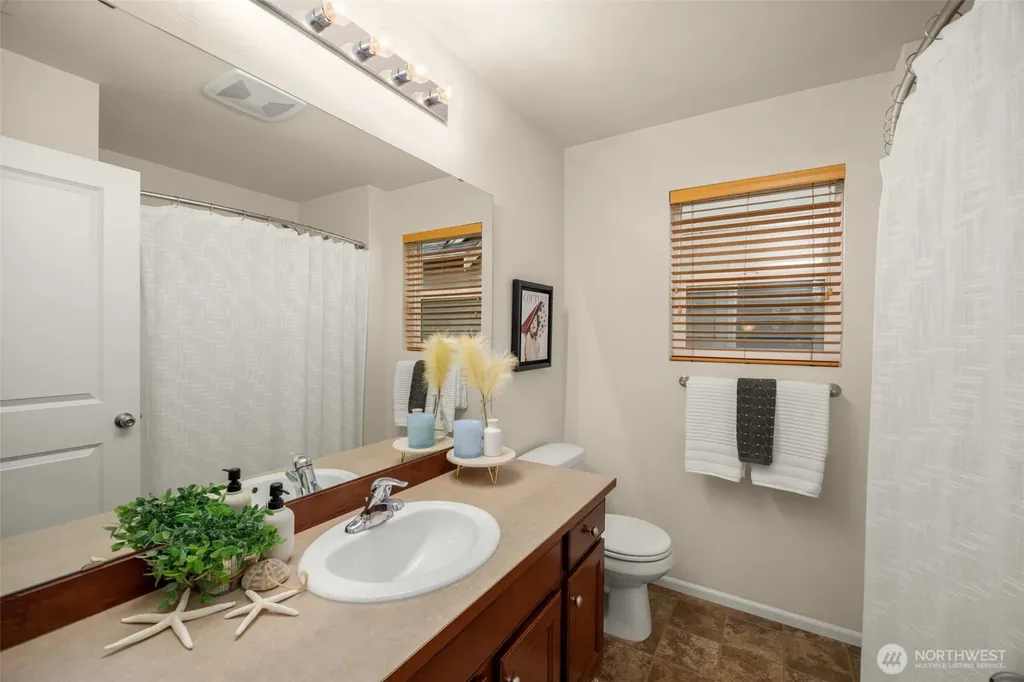 330 124th Place SE Everett WA 98208