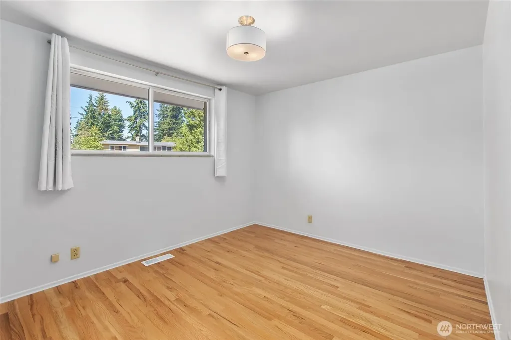 6216 189th Place SW Lynnwood WA 98036