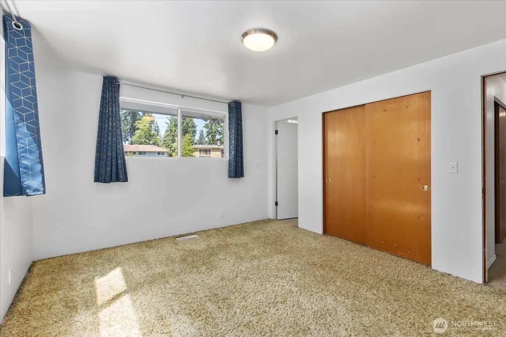 6216 189th Place SW Lynnwood WA 98036