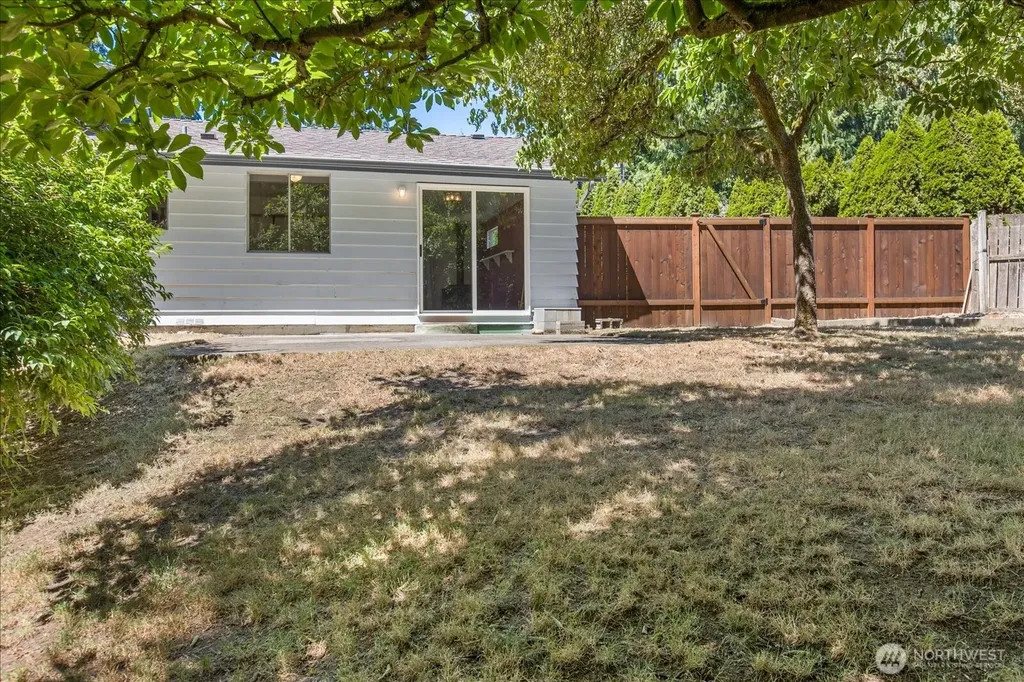 6216 189th Place SW Lynnwood WA 98036