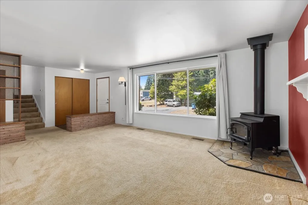 6216 189th Place SW Lynnwood WA 98036