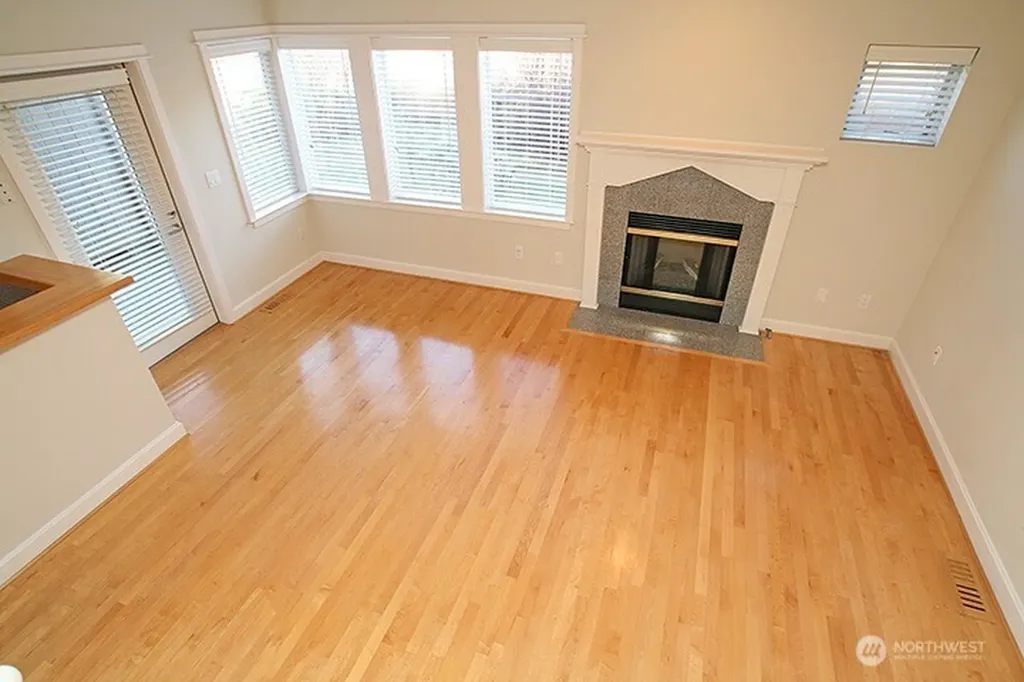 3712 101st Way NE Kirkland WA 98033