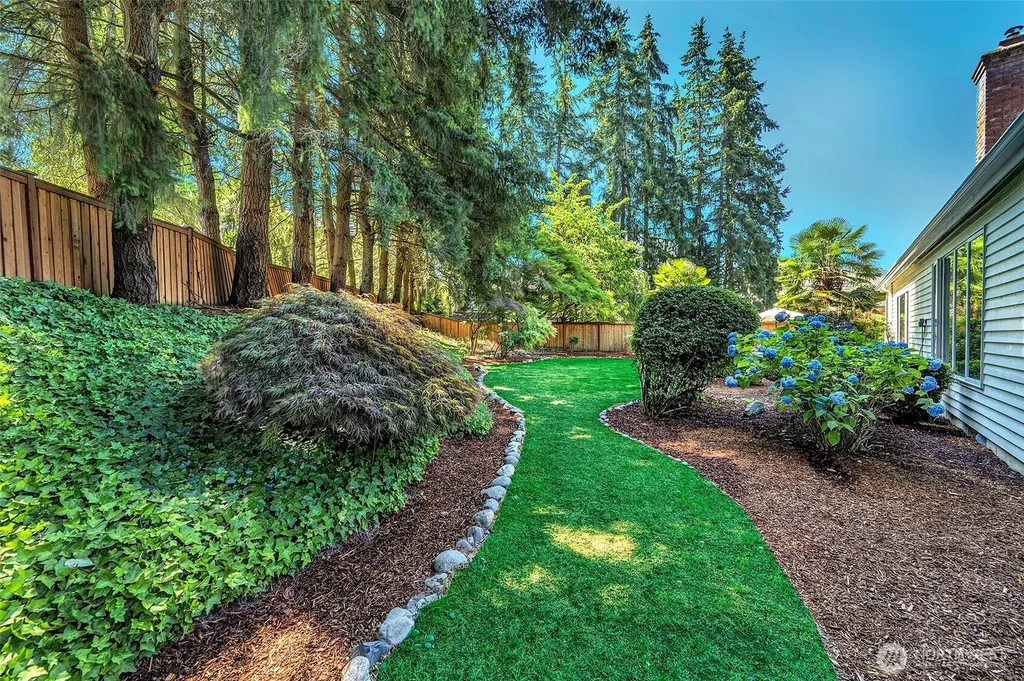 6139 147th Place NE Redmond WA 98052
