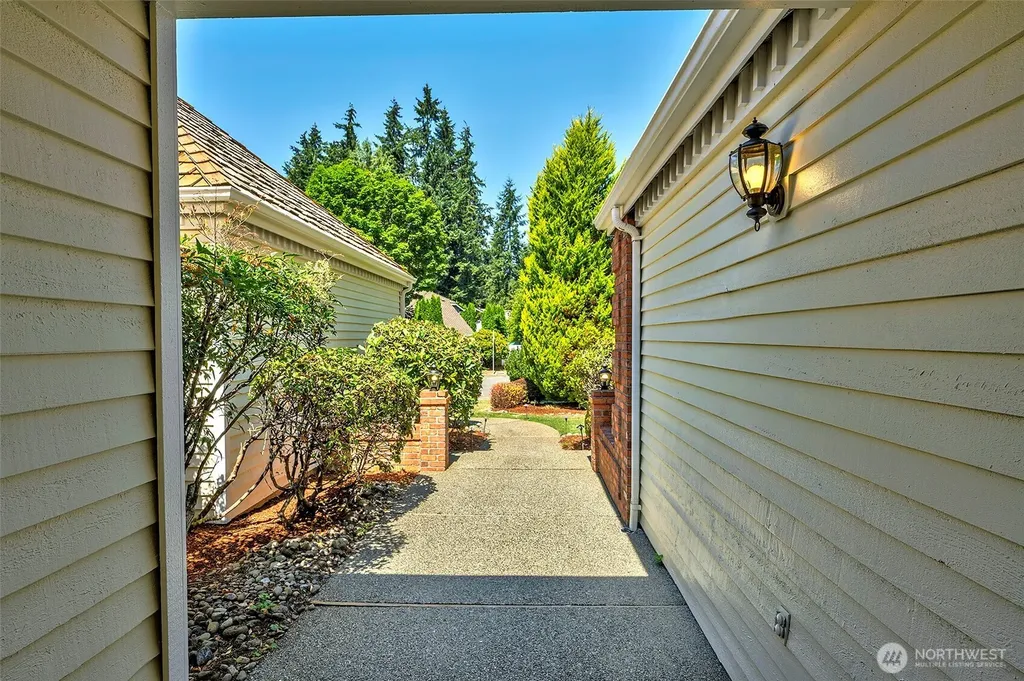 6139 147th Place NE Redmond WA 98052