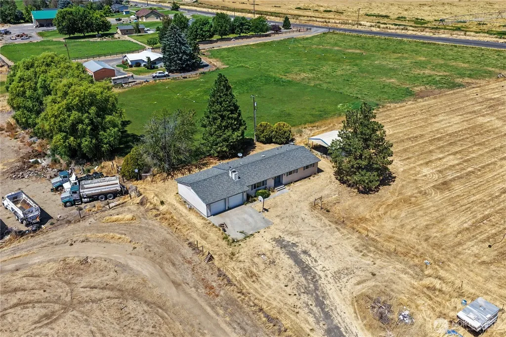 2027 W Atkinson Road Othello WA 99344