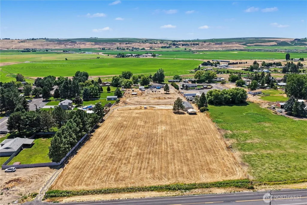 2027 W Atkinson Road Othello WA 99344