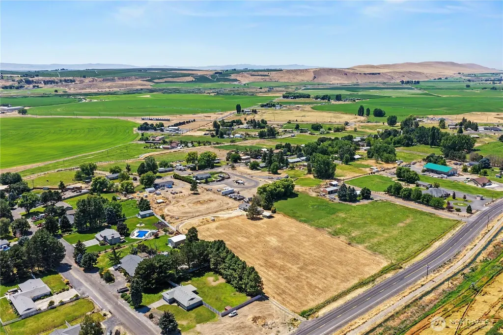2027 W Atkinson Road Othello WA 99344