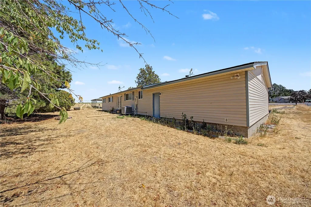 2027 W Atkinson Road Othello WA 99344