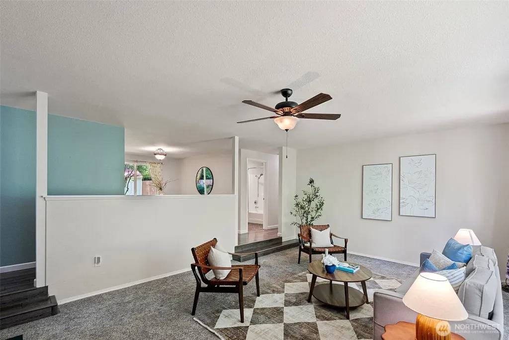 19064 10th Avenue NE Poulsbo WA 98370