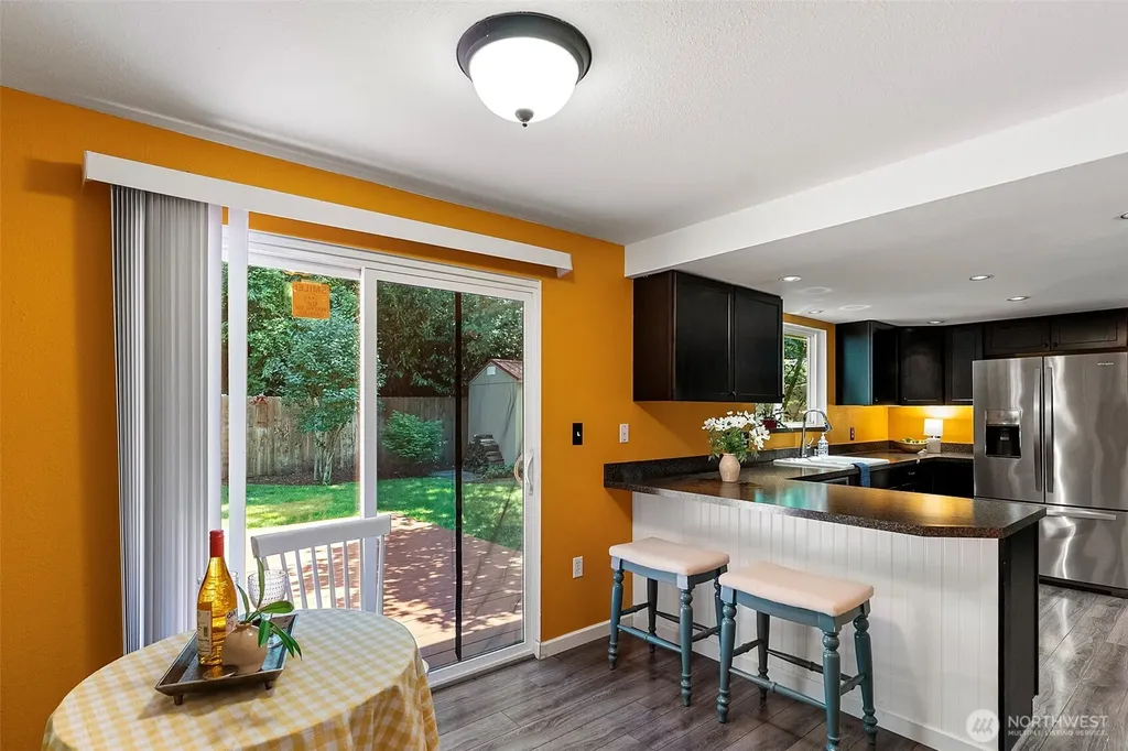 19064 10th Avenue NE Poulsbo WA 98370