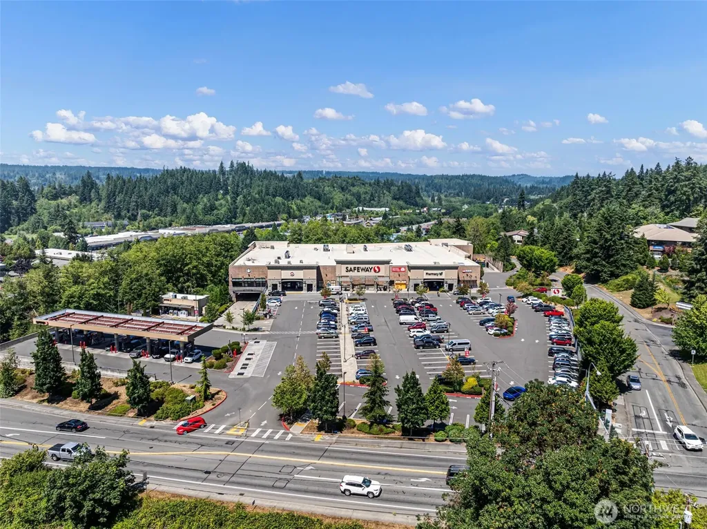 19064 10th Avenue NE Poulsbo WA 98370
