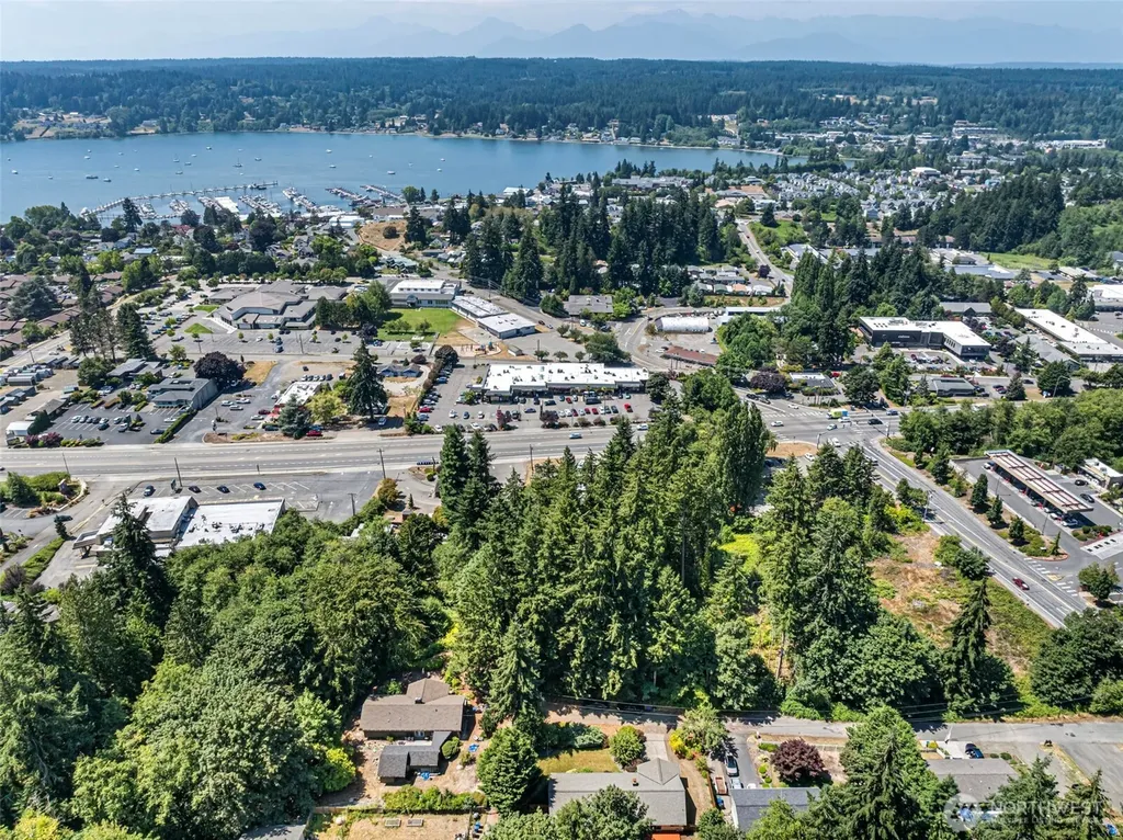 19064 10th Avenue NE Poulsbo WA 98370