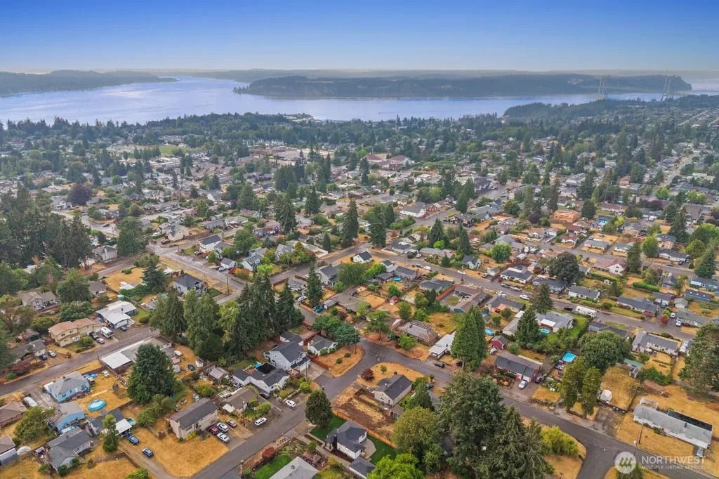 3111 Greenwood Avenue W University Place WA 98466