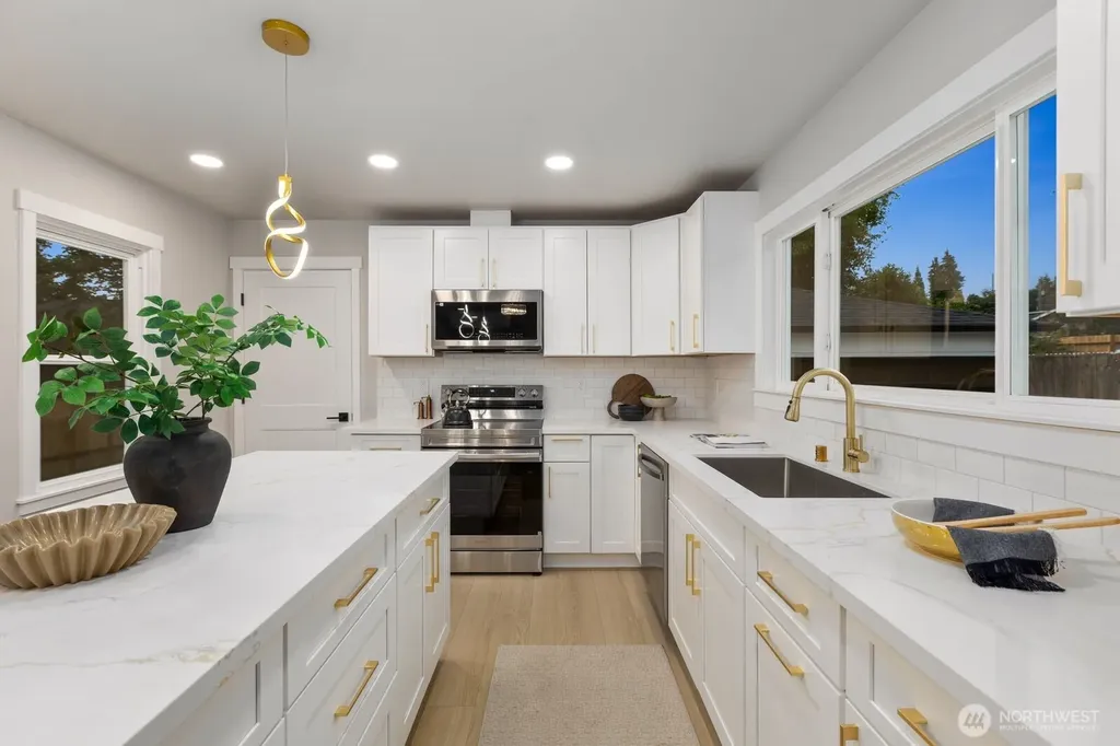 3111 Greenwood Avenue W University Place WA 98466