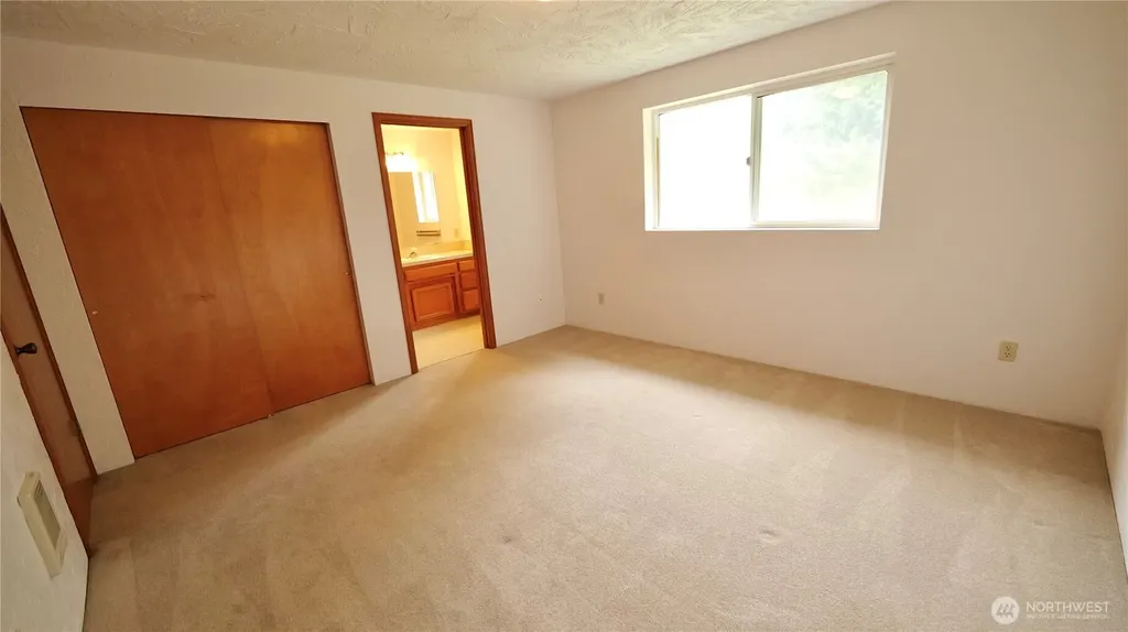 52 Hampton Court Sequim WA 98382