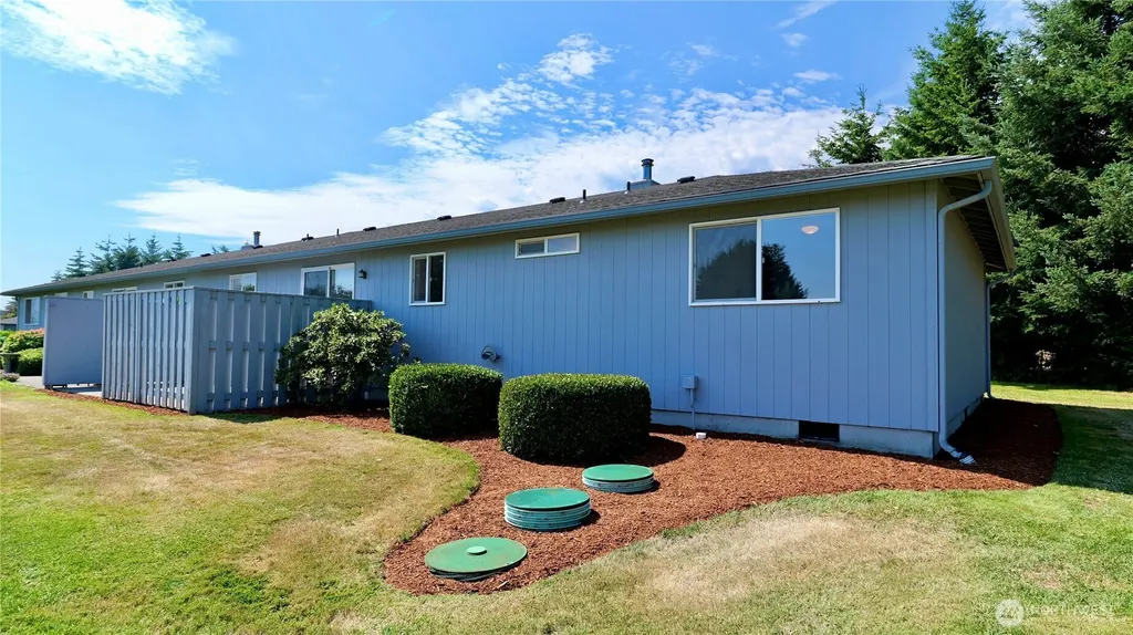 52 Hampton Court Sequim WA 98382