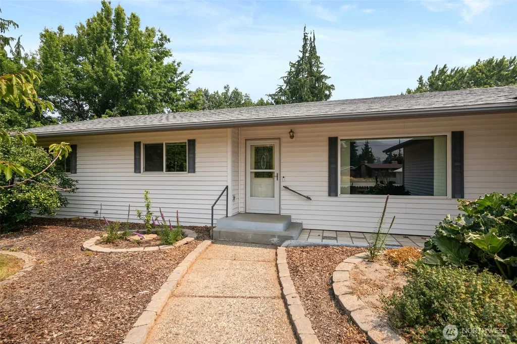 1809 Sorensen Avenue Wenatchee WA 98801