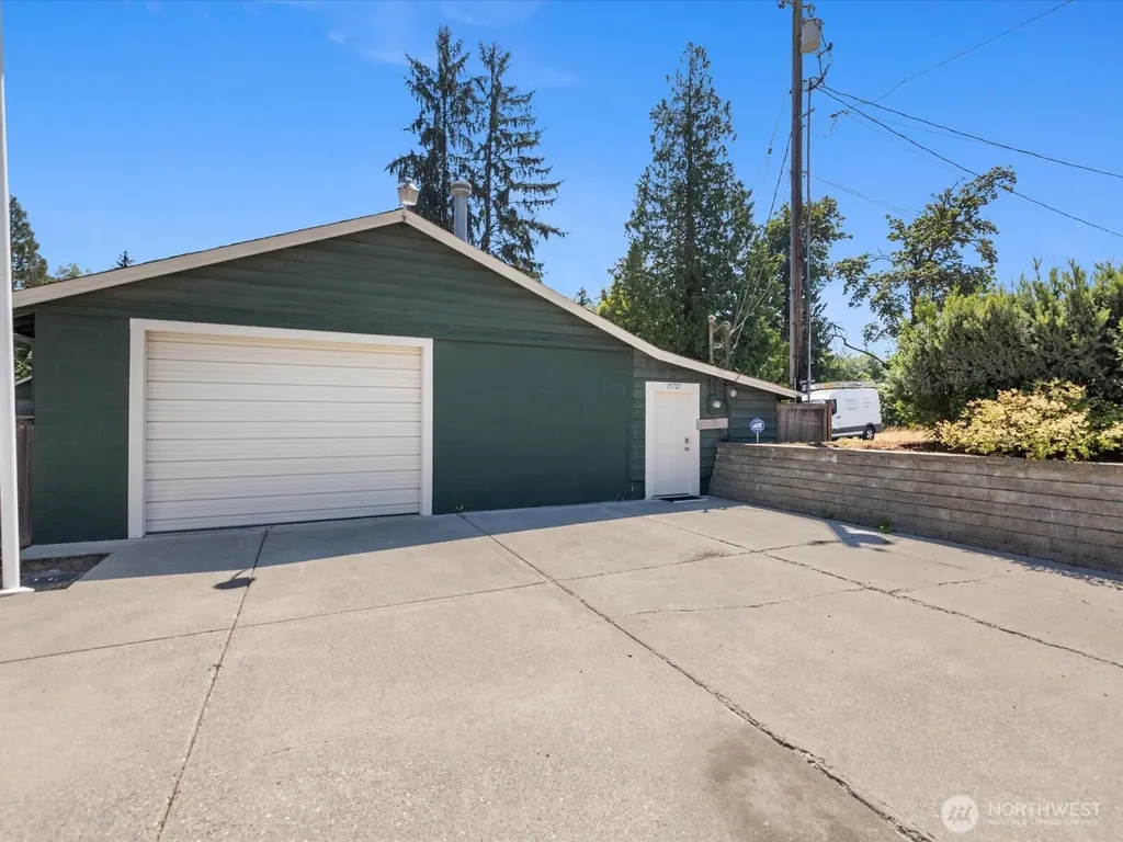 15727 State Route 9 SE Snohomish WA 98296