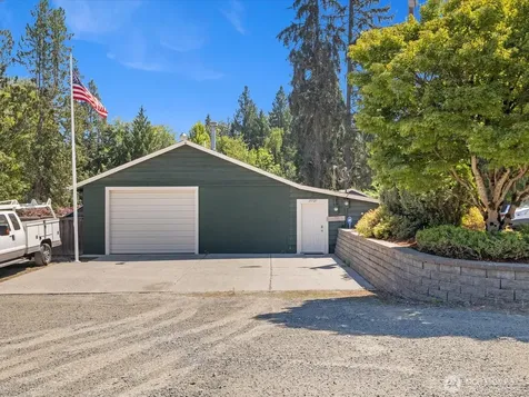 15727 State Route 9 SE Snohomish WA 98296