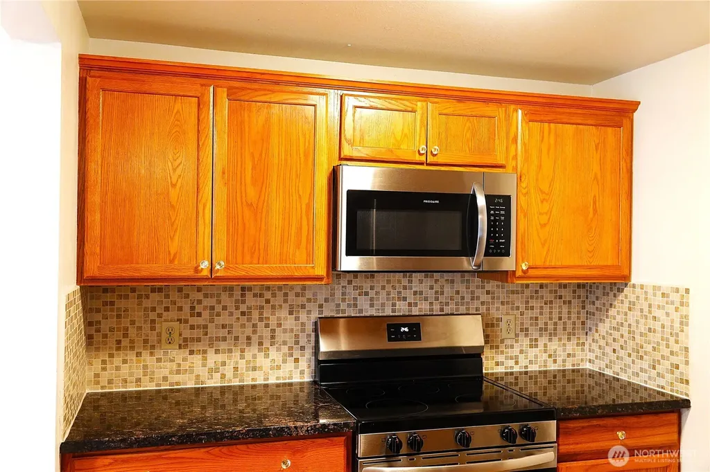 4725 176th Street SW Lynnwood WA 98037